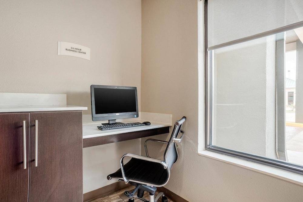 Quality Suites Baton Rouge East - Denham Springs Eksteriør bilde