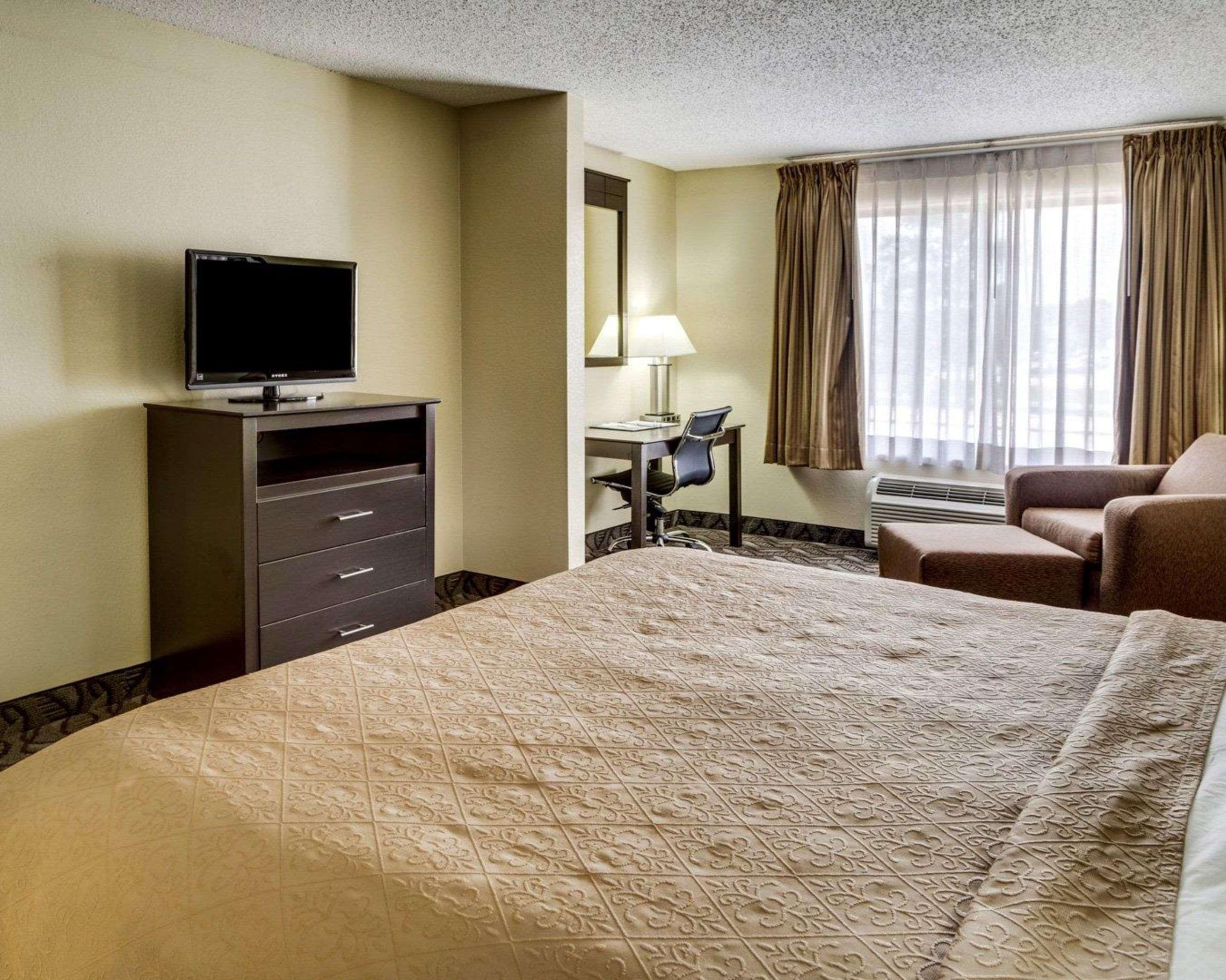Quality Suites Baton Rouge East - Denham Springs Eksteriør bilde