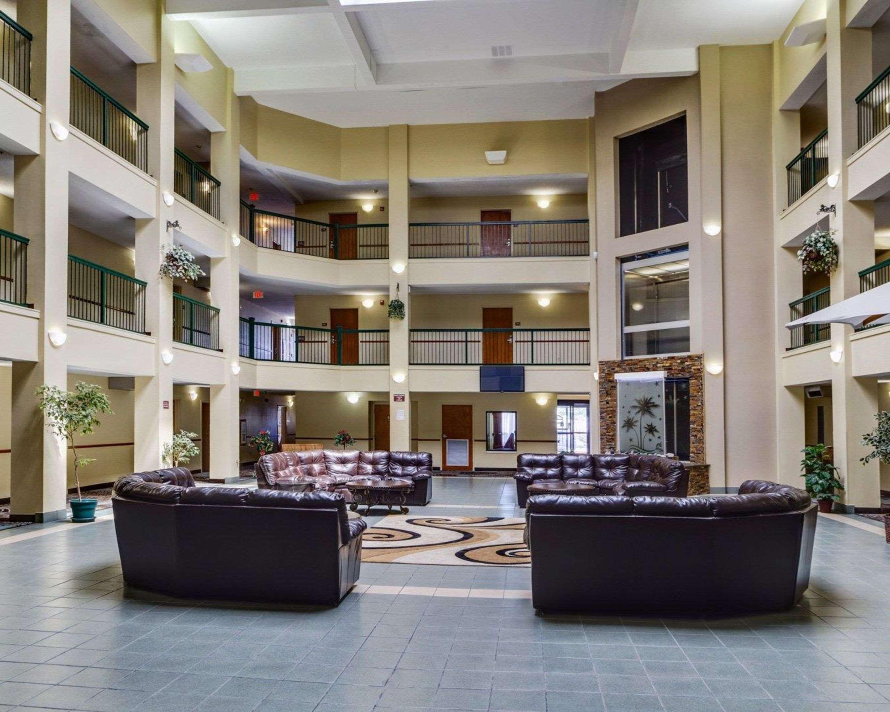 Quality Suites Baton Rouge East - Denham Springs Eksteriør bilde