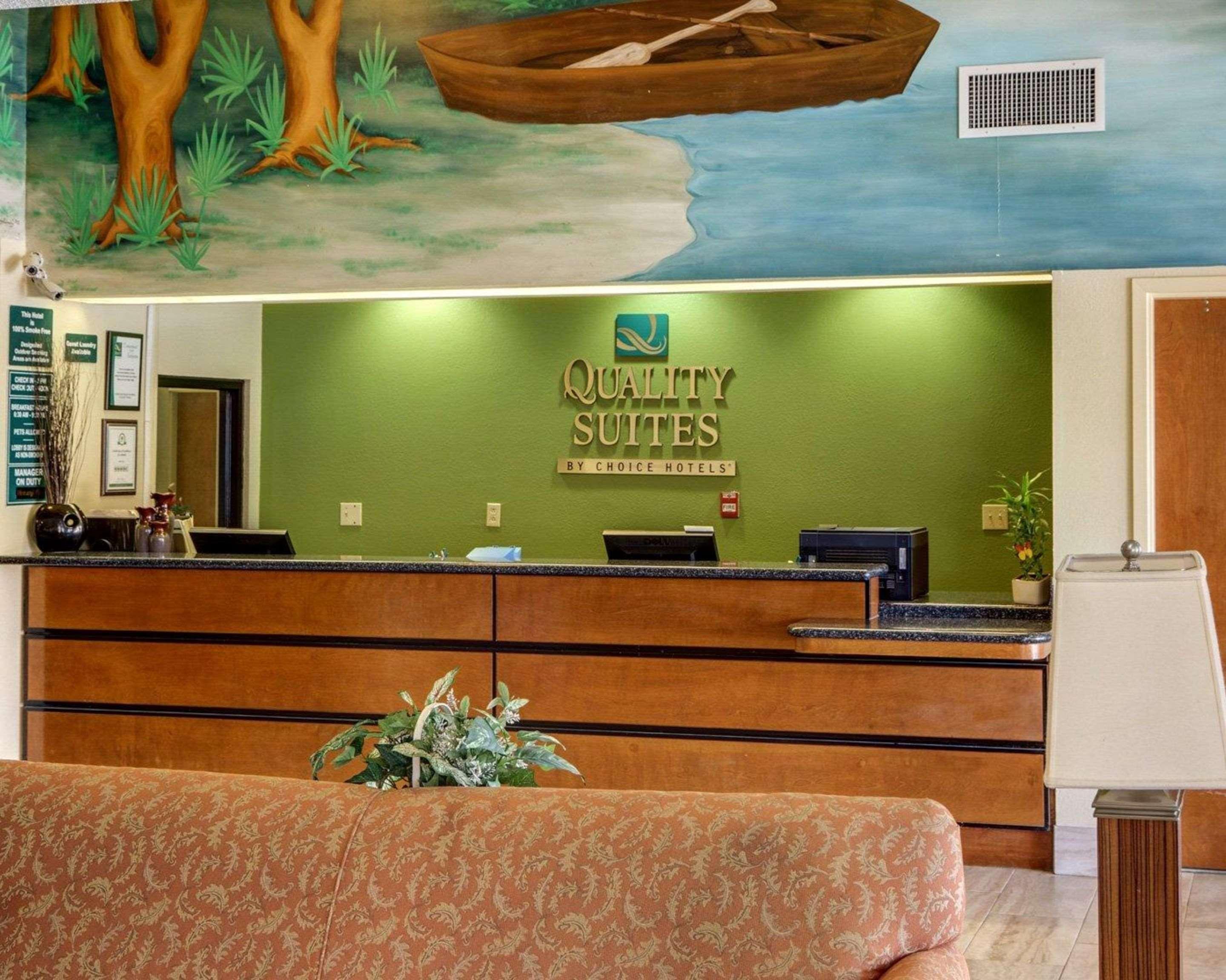 Quality Suites Baton Rouge East - Denham Springs Eksteriør bilde