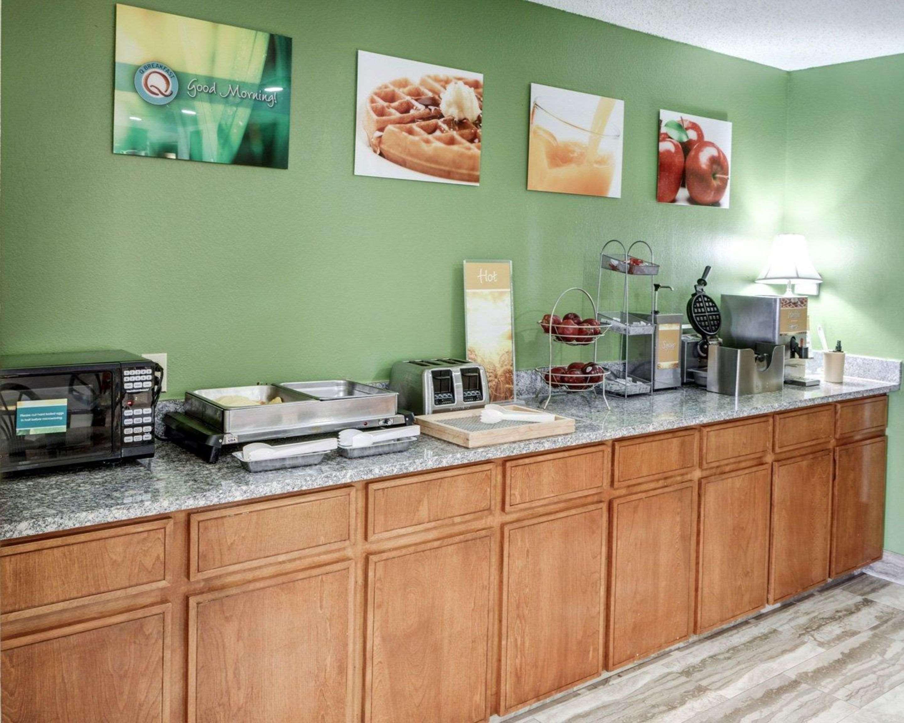 Quality Suites Baton Rouge East - Denham Springs Eksteriør bilde