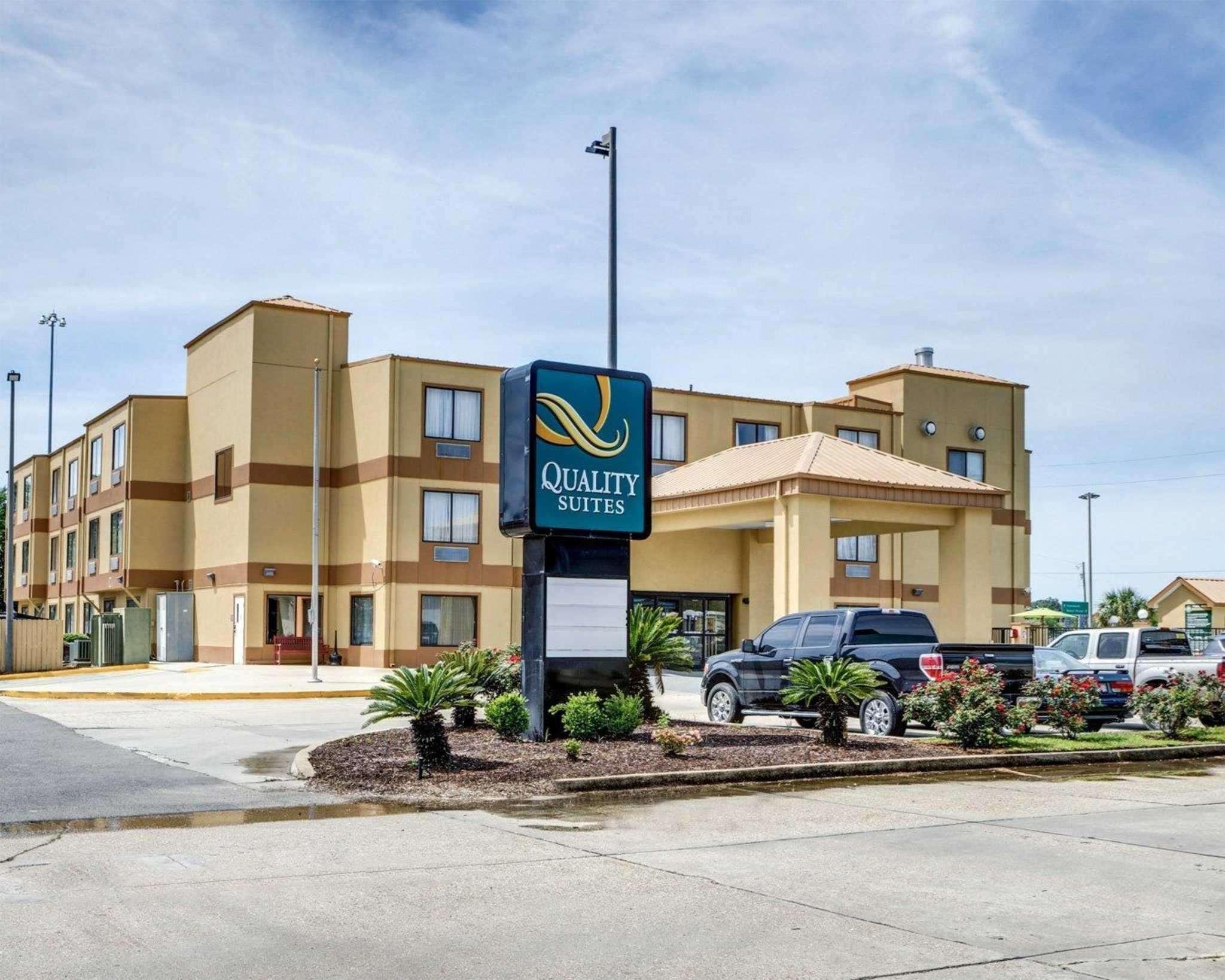 Quality Suites Baton Rouge East - Denham Springs Eksteriør bilde