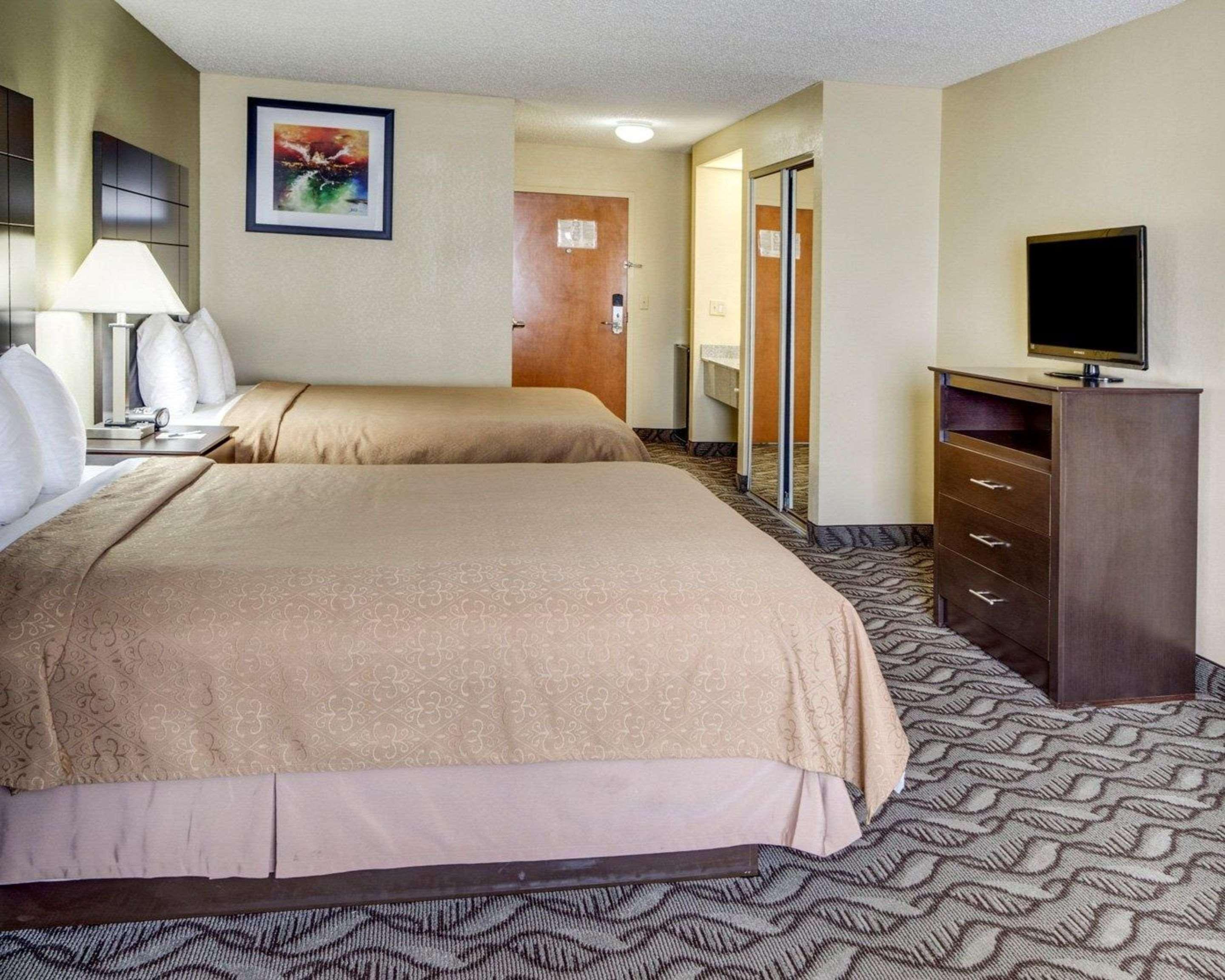 Quality Suites Baton Rouge East - Denham Springs Eksteriør bilde