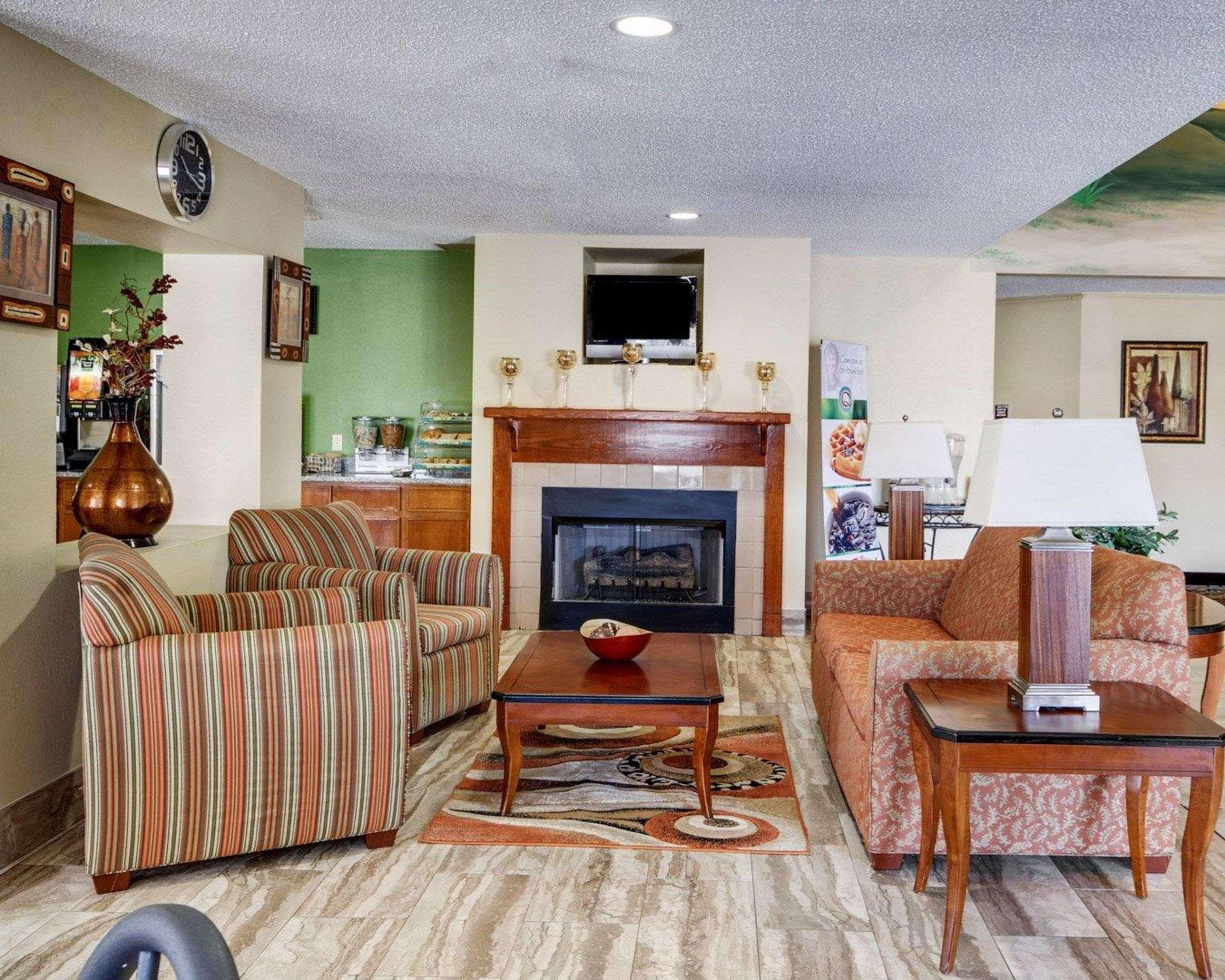 Quality Suites Baton Rouge East - Denham Springs Eksteriør bilde