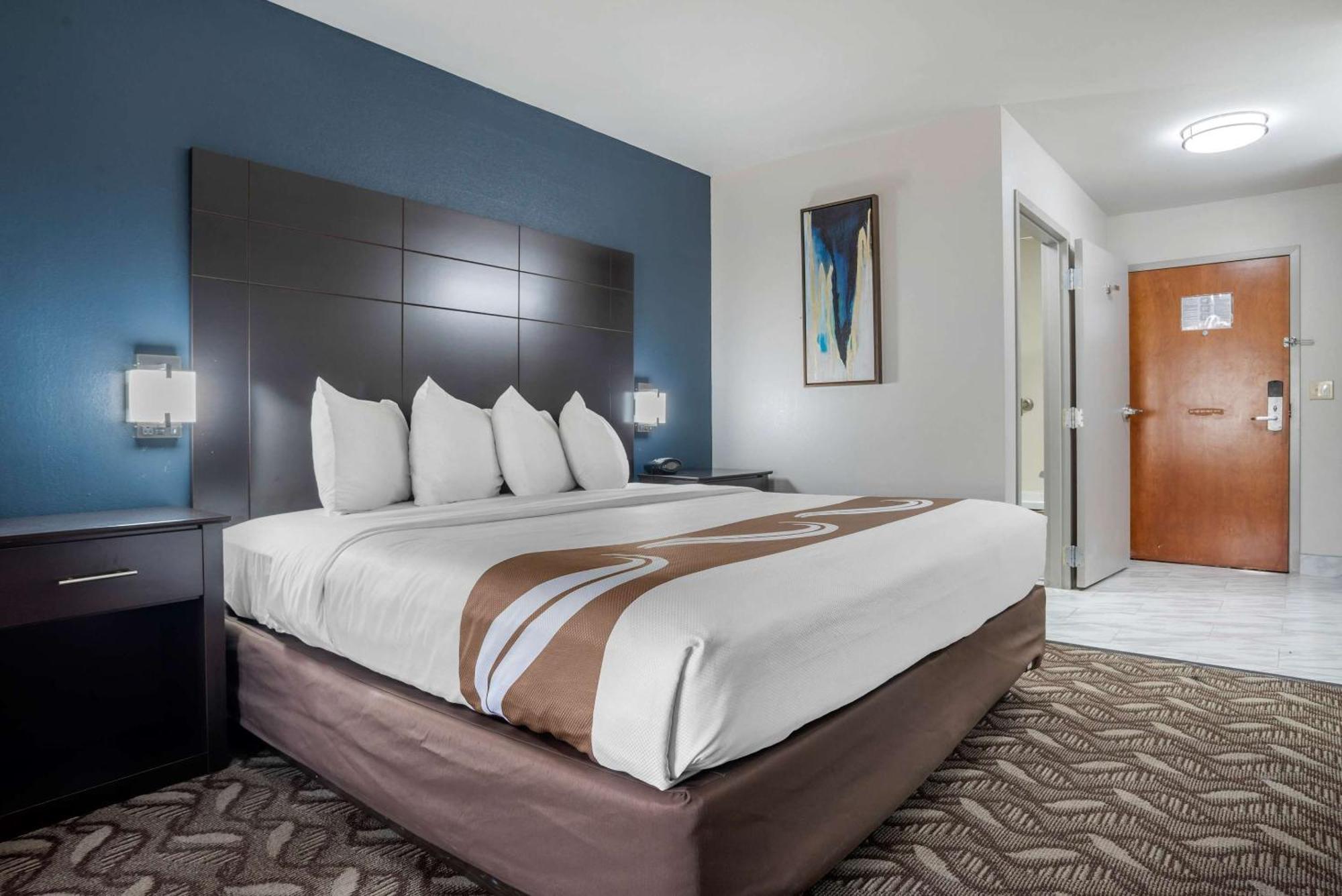 Quality Suites Baton Rouge East - Denham Springs Eksteriør bilde